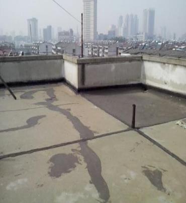 福贡漏水维修 楼顶漏水是什么原因，楼顶漏水维修方法是什么?
